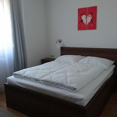 Corner Vendeghaz Hotel Veszprém Екстериор снимка