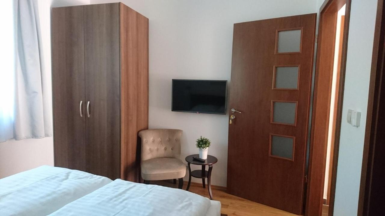 Corner Vendeghaz Hotel Veszprém Екстериор снимка