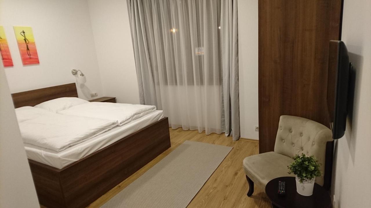 Corner Vendeghaz Hotel Veszprém Екстериор снимка