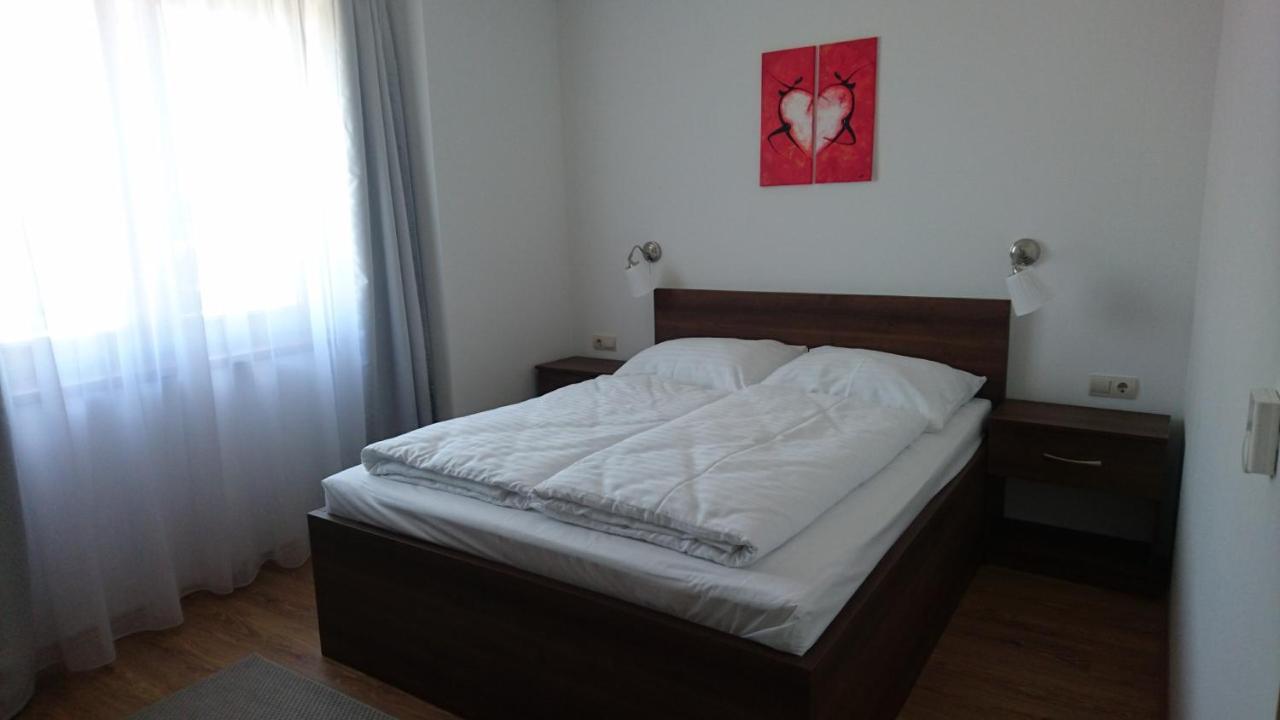 Corner Vendeghaz Hotel Veszprém Екстериор снимка