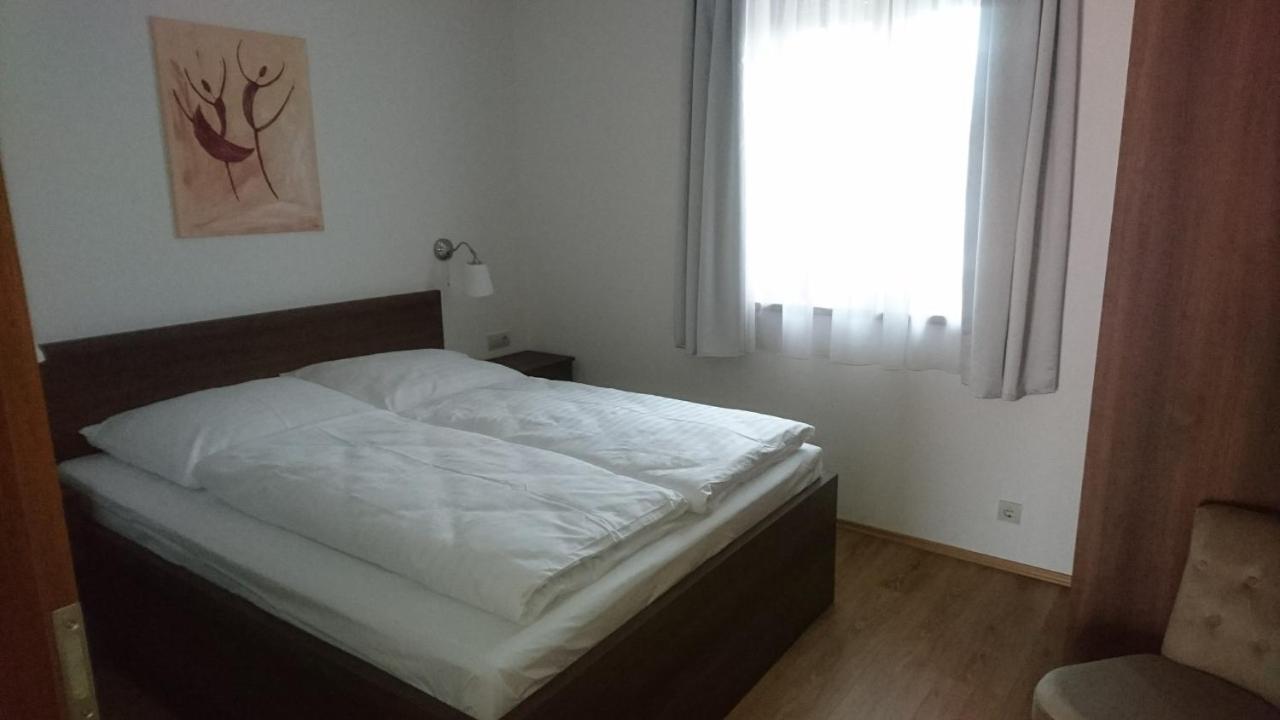 Corner Vendeghaz Hotel Veszprém Екстериор снимка